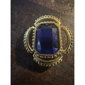 Vintage Gold Tone Victorian Style Brooch With Large Blue Faceted Glass Stone